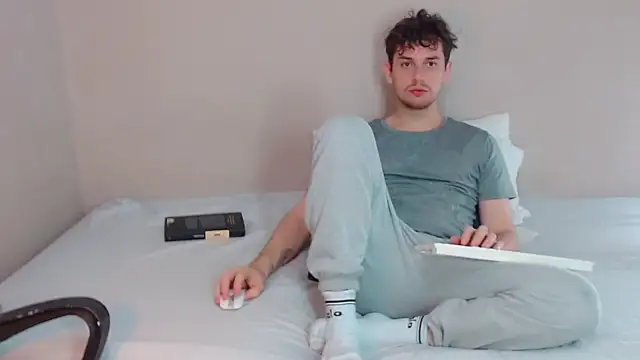 Elio555 online show from December 29, 3:03 pm