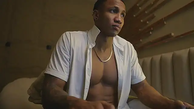 Logan Varela online show from April 1, 1:41 pm