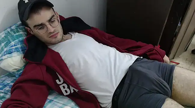 erikamavrik online show from December 31, 1:15 am