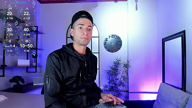 DrakeNeumann online show from November 18, 4:05 am