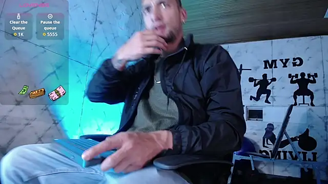 DrakeNeumann online show from December 19, 3:47 am