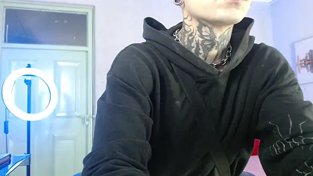 Snapshot of Andy_bapho chatting on December 12, 2:44 pm Andy bapho online show from December 12, 2:44 pm