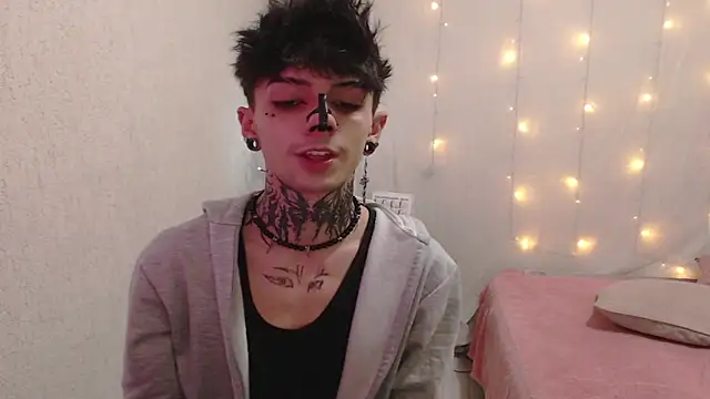 Snapshot of Andy_bapho chatting on January 24, 3:55 pm Andy bapho online show from January 24, 3:55 pm