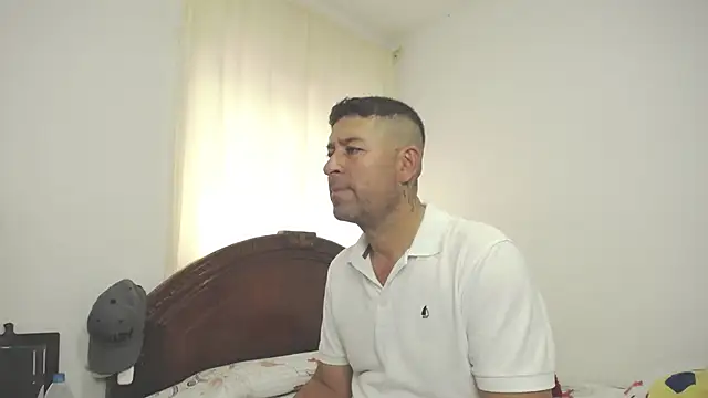 Snapshot of ambar_jacksonn chatting on September 22, 9:14 pm ambar jacksonn online show from September 22, 9:14 pm