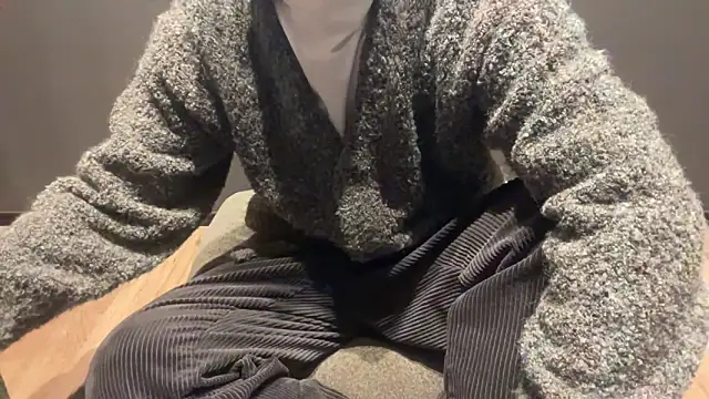 atom0407 online show from March 8, 5:47 am