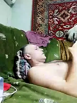 Pineapple04 online show from February 6, 6:46 pm