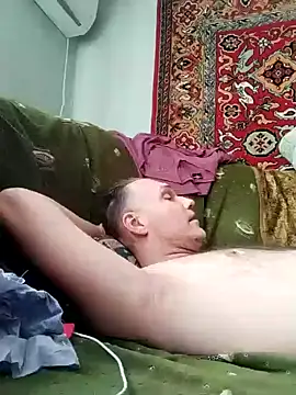 Pineapple04 online show from February 10, 8:20 am