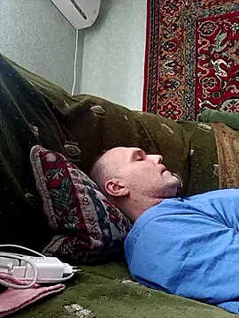 Pineapple04 online show from March 18, 8:39 am