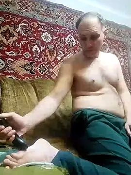 Pineapple04 online show from January 11, 2:04 pm