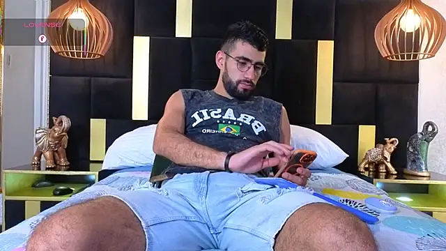 Snapshot of Ethan__Walker chatting on October 6, 7:18 pm Ethan  Walker online show from October 6, 7:18 pm