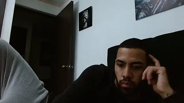 Hendry  online show from February 2, 2:17 am