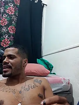 Srdan28 online show from April 17, 4:04 am