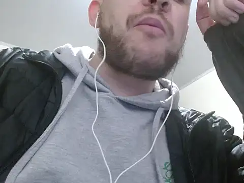 Snapshot of camiloking1720 chatting on September 17, 6:25 am camiloking1720 online show from September 17, 6:25 am