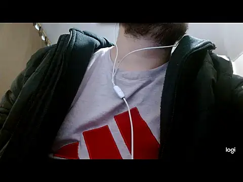 Snapshot of camiloking1720 chatting on October 25, 12:34 am camiloking1720 online show from October 25, 12:34 am