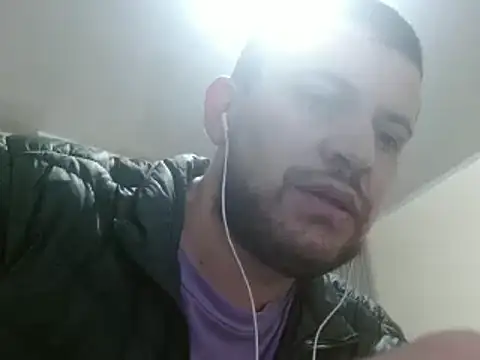 Snapshot of camiloking1720 chatting on January 30, 11:44 am camiloking1720 online show from January 30, 11:44 am