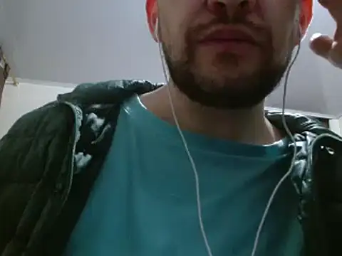 Snapshot of camiloking1720 chatting on February 27, 9:04 pm camiloking1720 online show from February 27, 9:04 pm