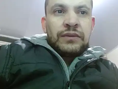 Snapshot of camiloking1720 chatting on January 13, 5:12 am camiloking1720 online show from January 13, 5:12 am