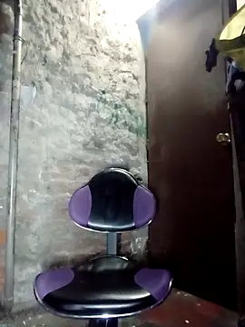 Snapshot of rodrig6987_1 chatting on September 20, 2:22 am rodrig6987 1 online show from September 20, 2:22 am