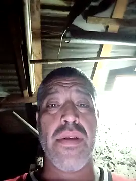 Snapshot of rodrig6987_1 chatting on October 3, 3:33 am rodrig6987 1 online show from October 3, 3:33 am