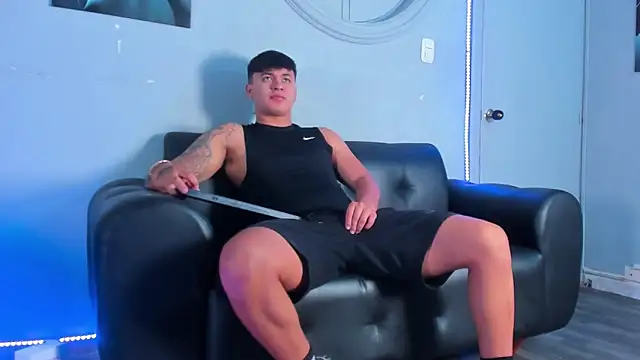 Cristopher strong online show from November 12, 12:00 pm