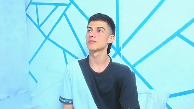 liam scott77 online show from December 12, 6:10 pm