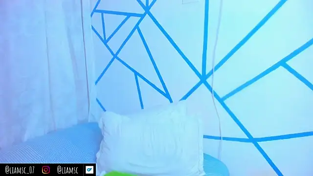 liam scott77 online show from September 26, 3:32 pm