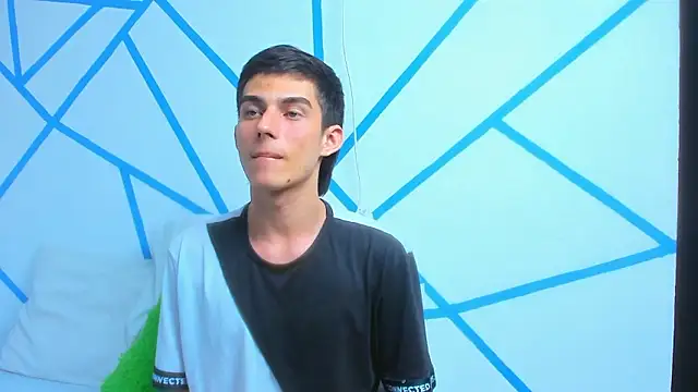 liam scott77 online show from December 5, 11:07 pm