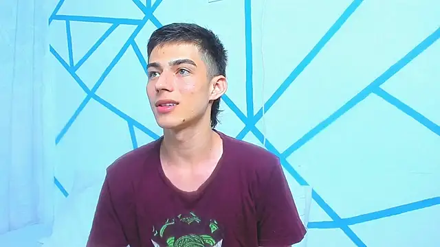 liam scott77 online show from December 15, 12:17 pm