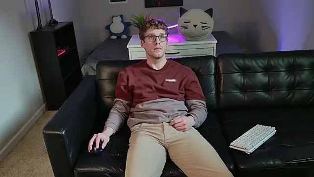 BlueEyedTallGuy94 online show from January 17, 11:06 pm