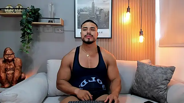 Snapshot of ApoloMakris chatting on October 10, 9:39 pm ApoloMakris online show from October 10, 9:39 pm