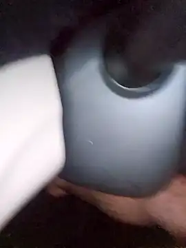 jorwee online show from December 4, 2:42 am