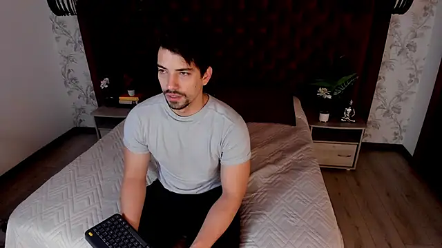 Ian Daviz online show from October 8, 11:47 am