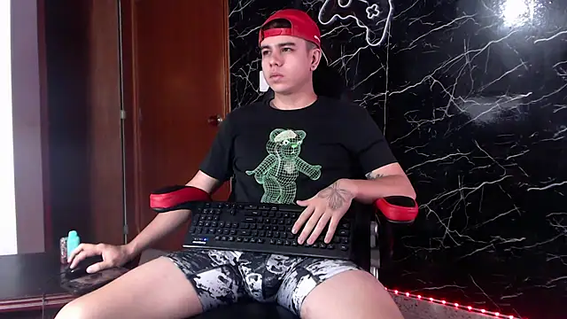 maty hardx online show from February 4, 9:38 am