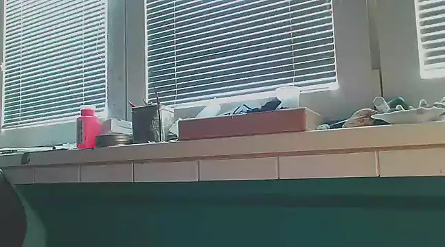 Snapshot of YouWantMe666 chatting on February 20, 9:00 am YouWantMe666 online show from February 20, 9:00 am