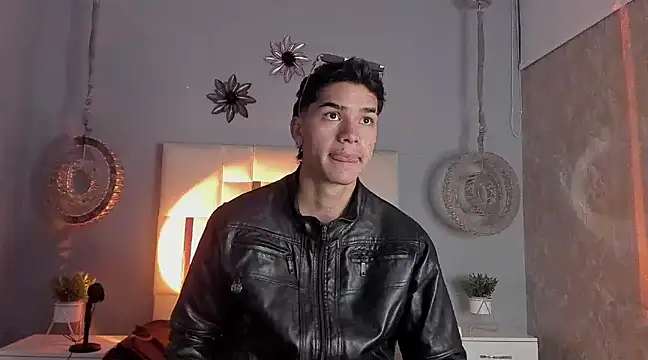 AndyPalmer  online show from December 21, 11:55 am