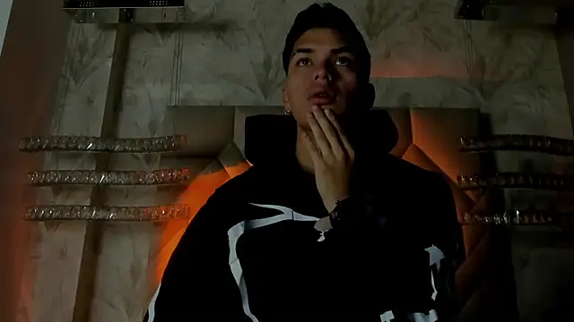 AndyPalmer  online show from December 20, 11:10 am