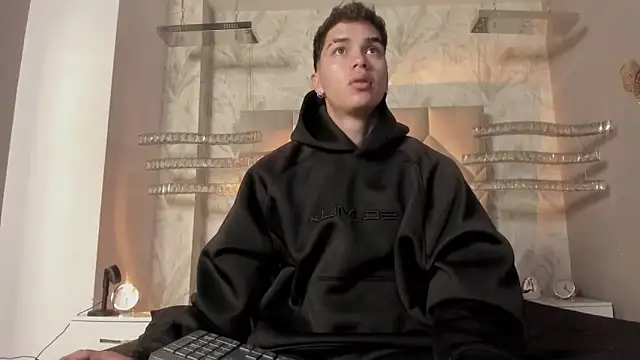 AndyPalmer  online show from December 5, 10:44 am