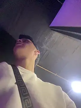 AndyPalmer  online show from March 16, 10:44 am