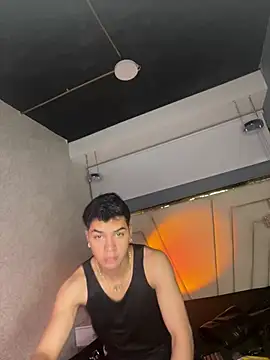 AndyPalmer  online show from February 5, 10:41 am