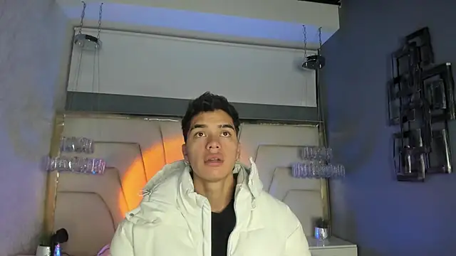 AndyPalmer  online show from January 11, 12:29 pm