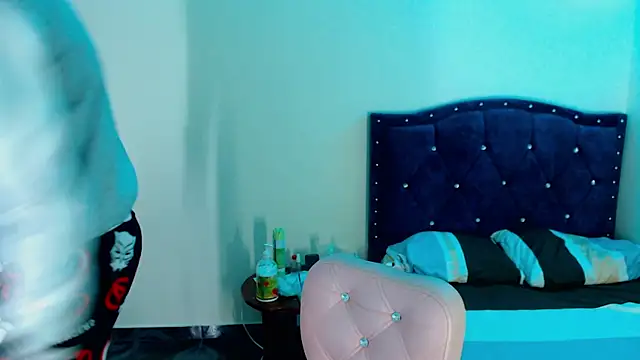 mrjhon26 online show from December 6, 2:28 pm