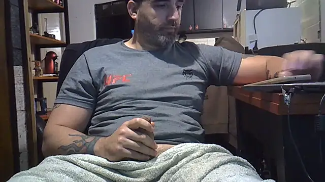 ozzypsico13 online show from July 28, 10:09 pm
