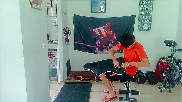 Andy gray online show from December 19, 4:48 pm