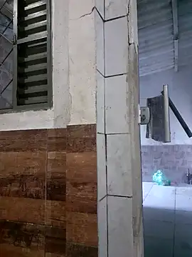 Snapshot of LeleCbsi1 chatting on February 27, 10:48 am LeleCbsi1 online show from February 27, 10:48 am