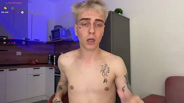 Snapshot of Marcus_Lovrov chatting on October 22, 1:26 pm Marcus Lovrov online show from October 22, 1:26 pm