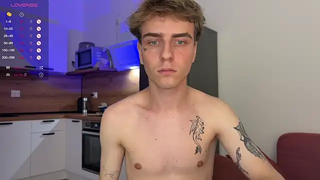 Snapshot of Marcus_Lovrov chatting on October 8, 6:34 pm Marcus Lovrov online show from October 8, 6:34 pm