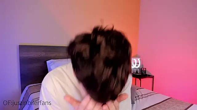 justinbiler online show from February 16, 12:32 pm