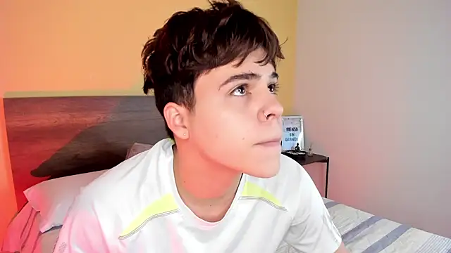 justinbiler online show from January 26, 12:33 pm