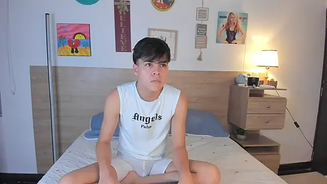 justinbiler online show from October 8, 12:31 pm