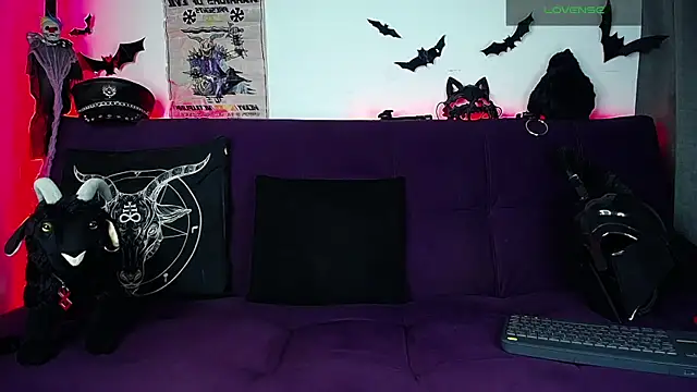 blckwolf 6 online show from November 20, 7:02 pm